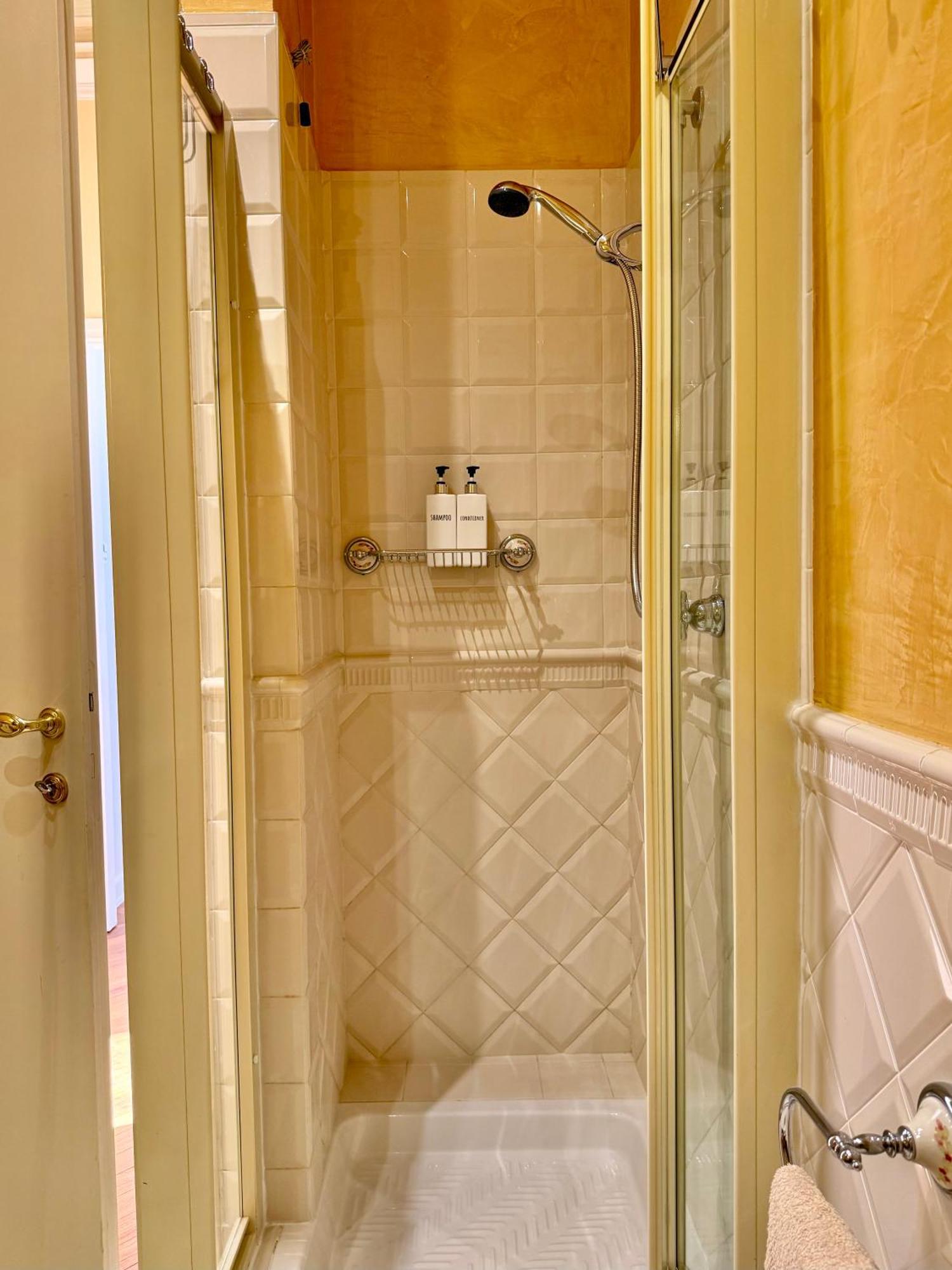 Belle Ile Lake View Suite Cadenabbia Екстер'єр фото