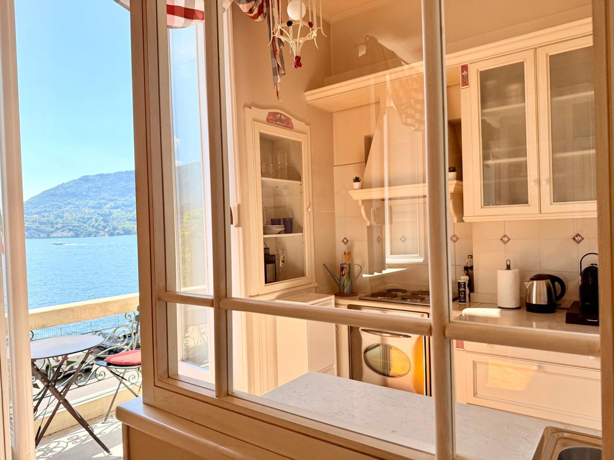 Belle Ile Lake View Suite Cadenabbia Екстер'єр фото